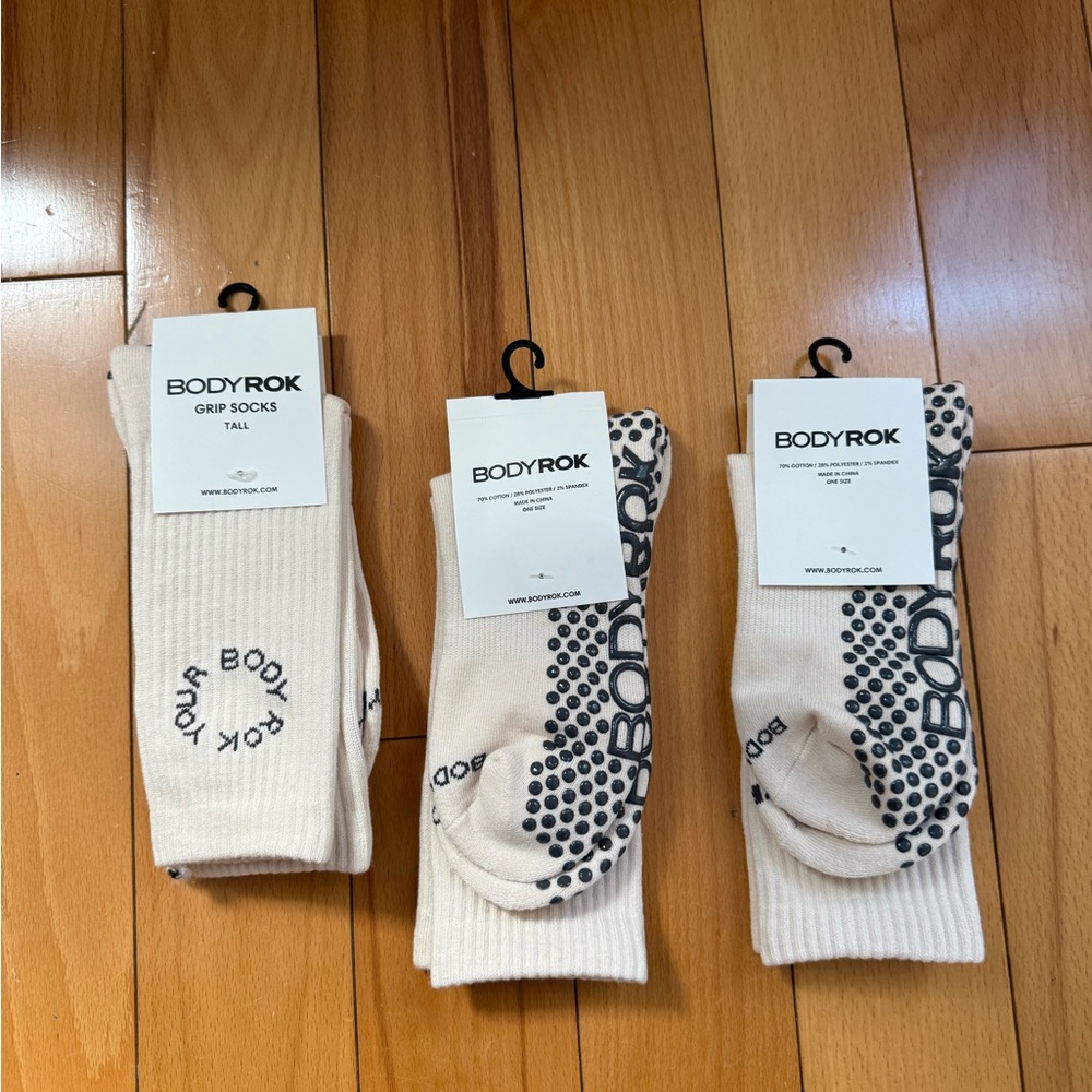 Cream Non-Slip Grip Socks
